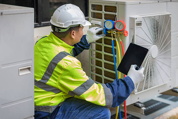 Professional Hvac technician working in Oakfield, WI